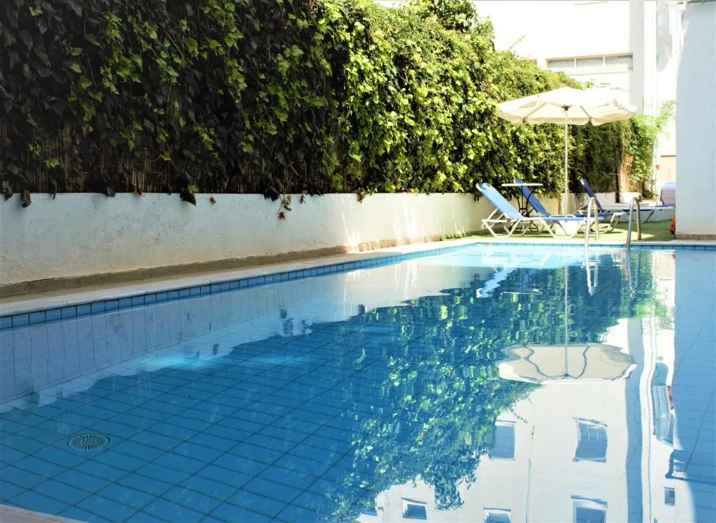 Apollon Hotel: another view