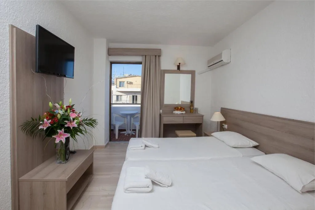 Apollon Hotel: another view
