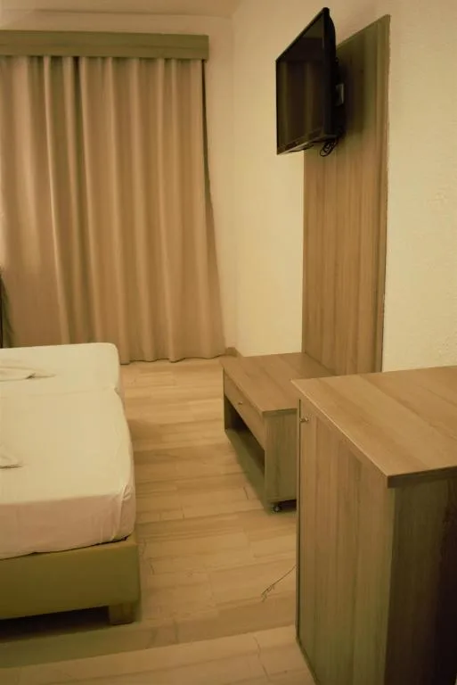 Apollon Hotel: another view