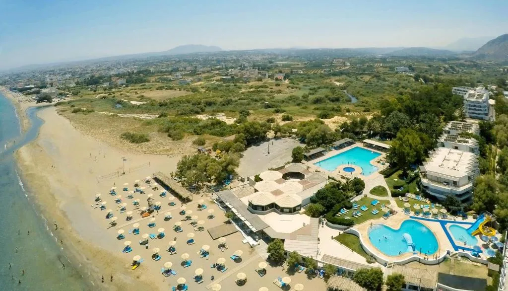 Apollonia Beach Resort & Spa: another view