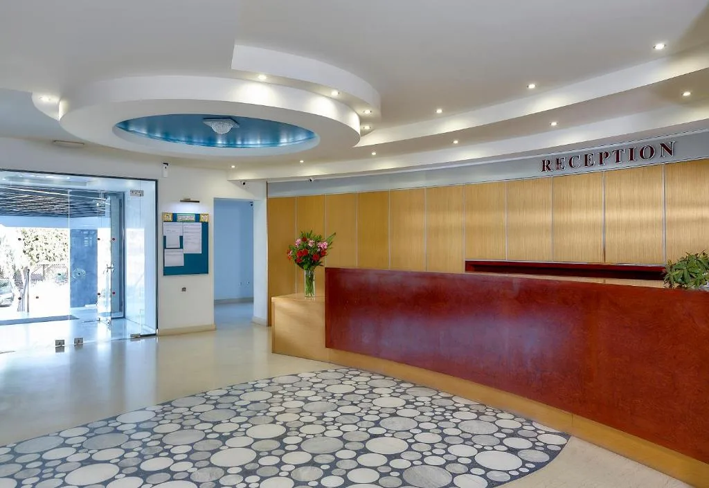 Astir Beach Hotel: another view