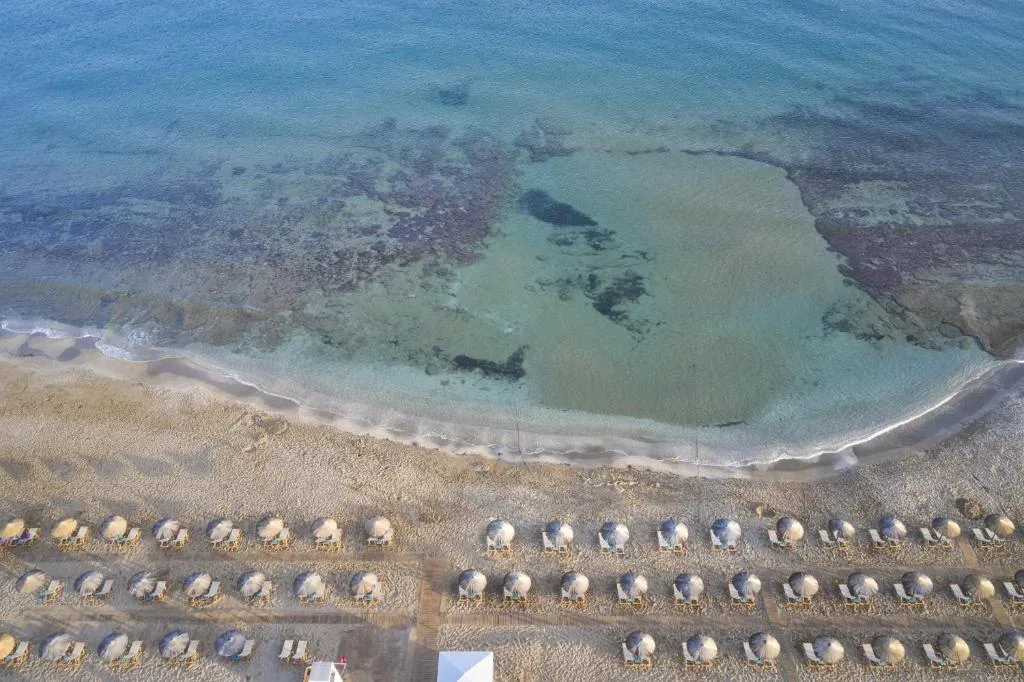 Atlantica Caldera Palace: another view