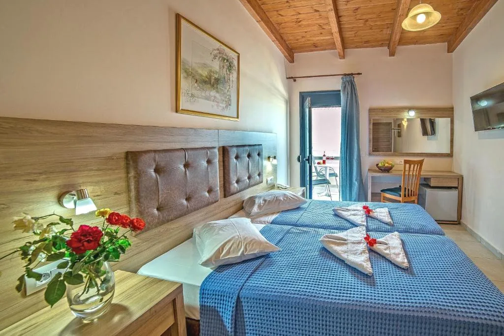 Blue Aegean Hotel & Suites: another view