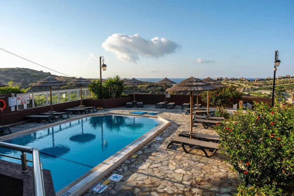 Blue Bay Resort Hotel: another view