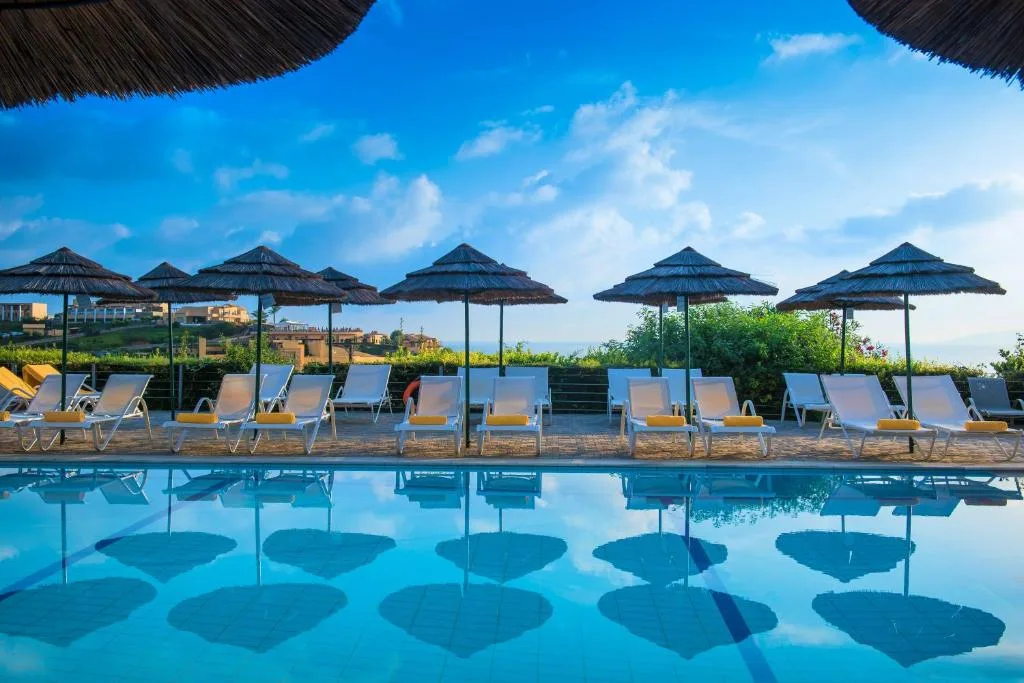 Blue Bay Resort Hotel: another view