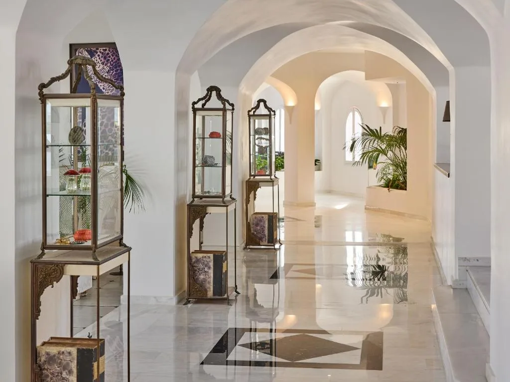 Caramel, A Resort to Live: another view