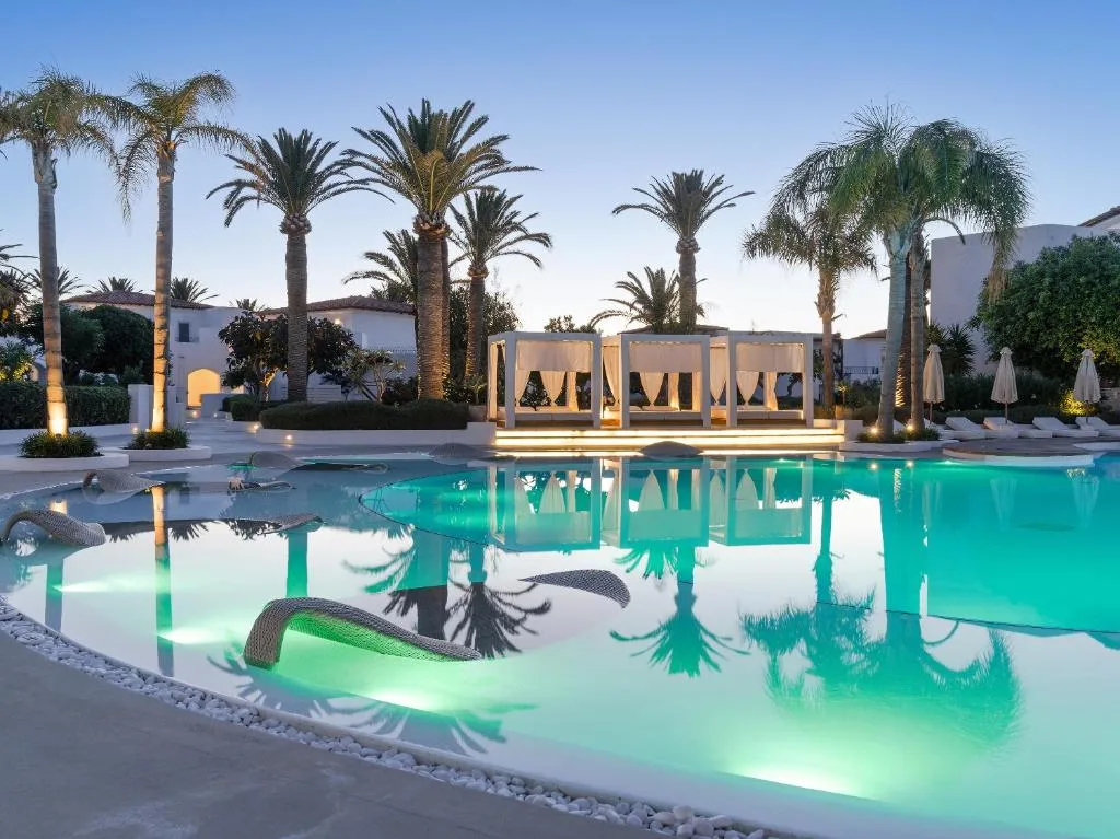 Caramel, A Resort to Live: another view