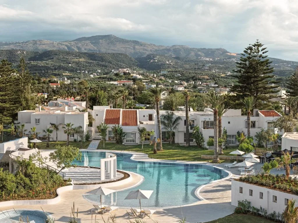 Creta Palace: another view