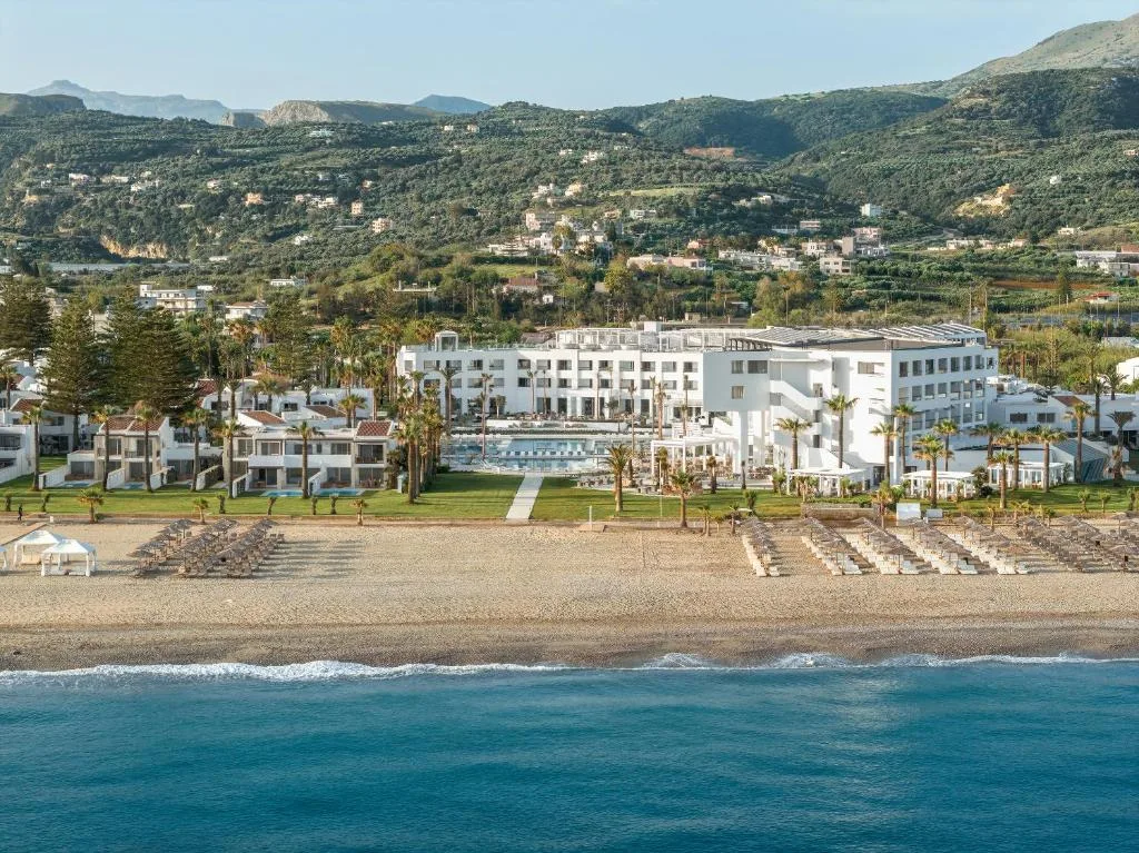 Creta Palace: another view