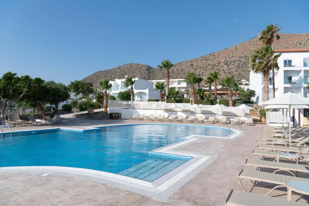 Elounda Breeze Resort: another view
