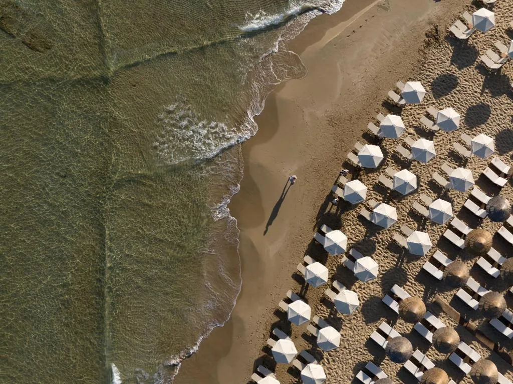 High Beach Resort: another view