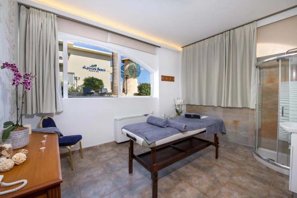 Kalyves Beach Hotel: another view