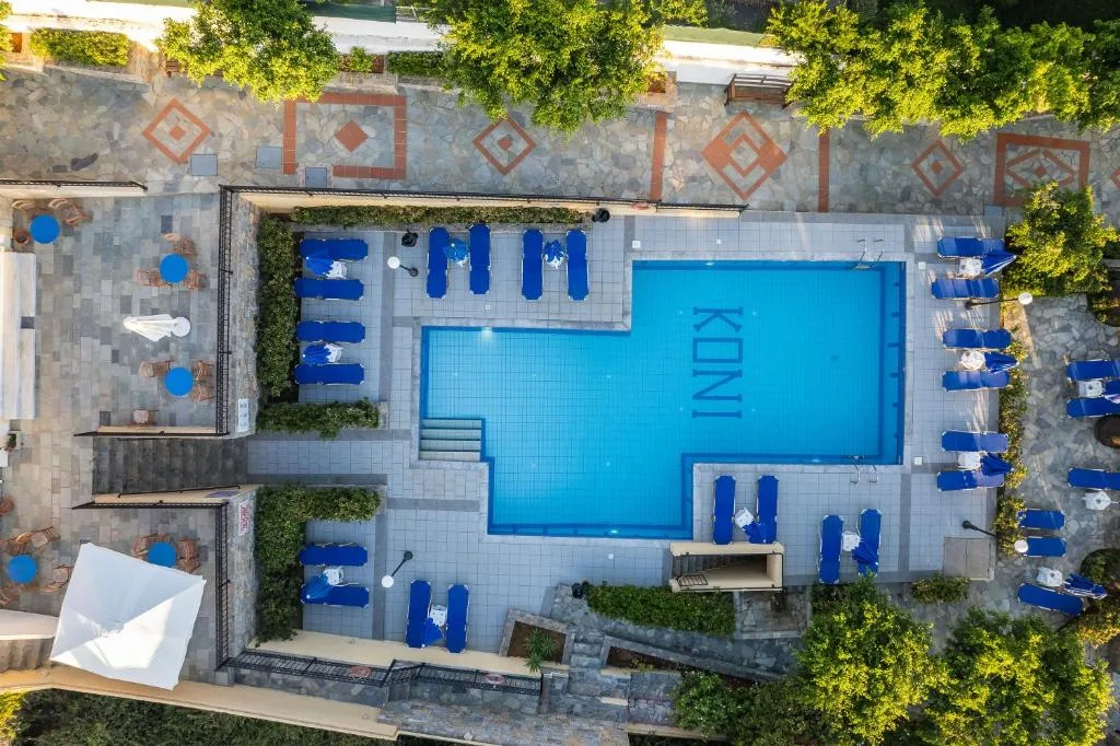 Koni Village Hotel: another view