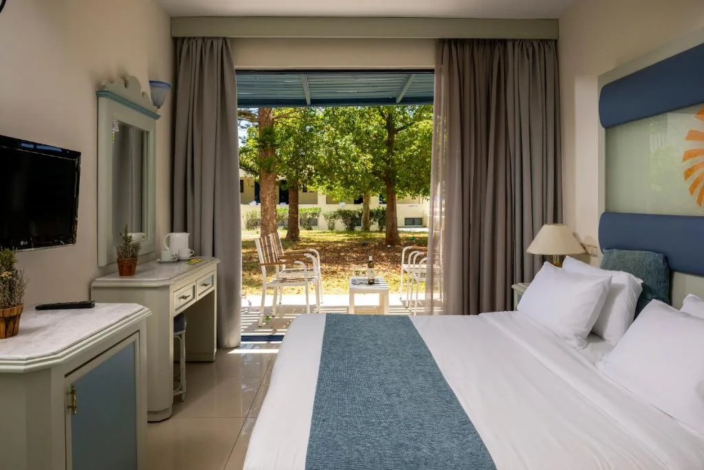 Mare Blue Hotel: another view