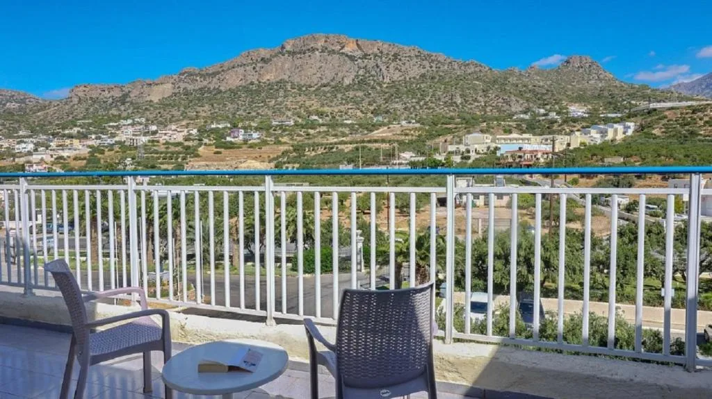 Mare Blue Hotel: another view
