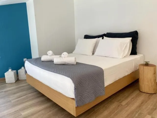 Meropi Hotel & Apartments: another view