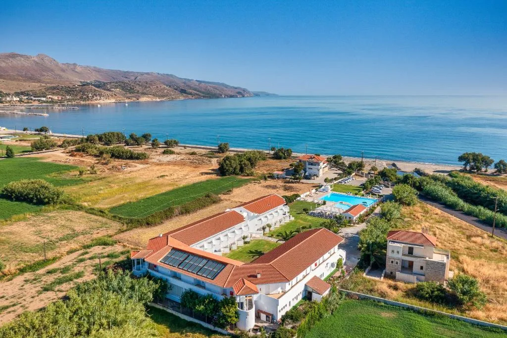 Mrs Chryssana Beach Hotel by GHH: another view
