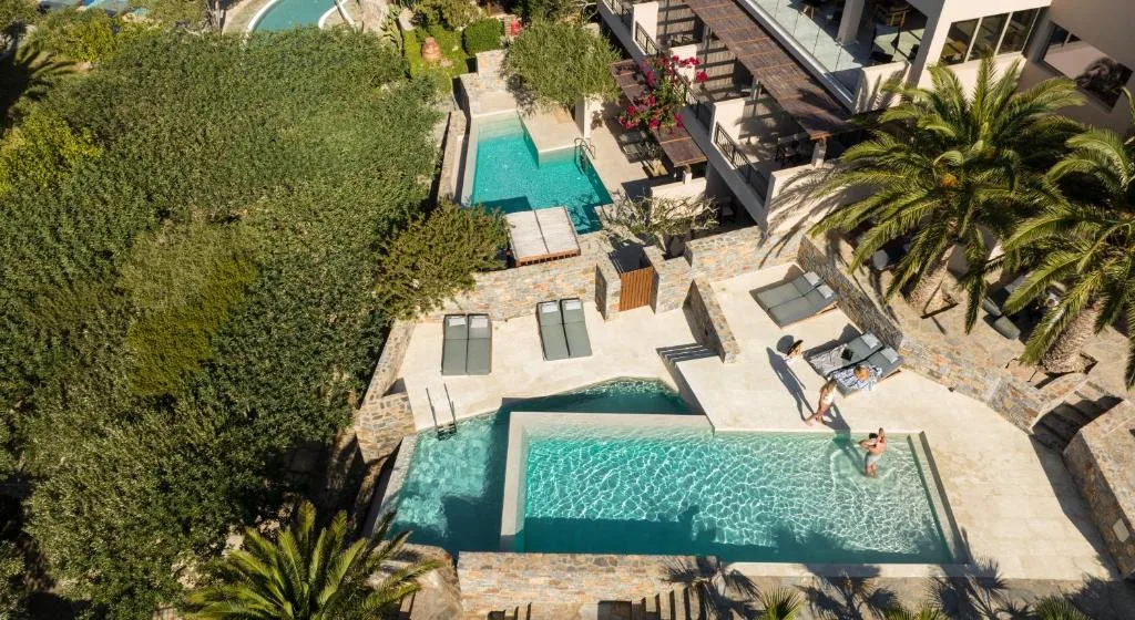 Paralos Irini Mare: another view
