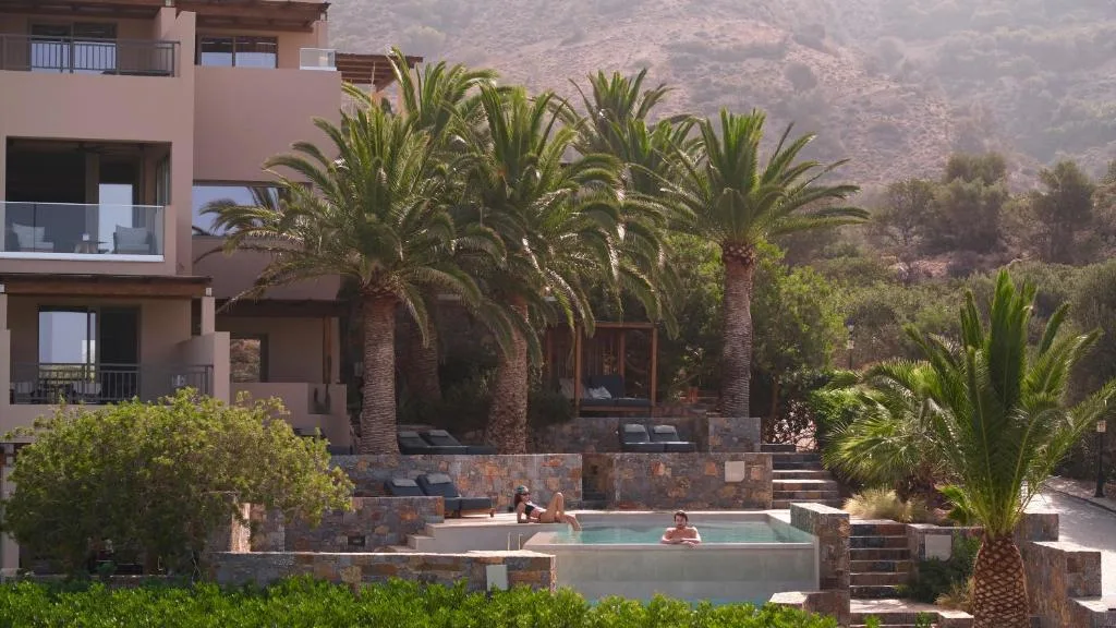 Paralos Irini Mare: another view