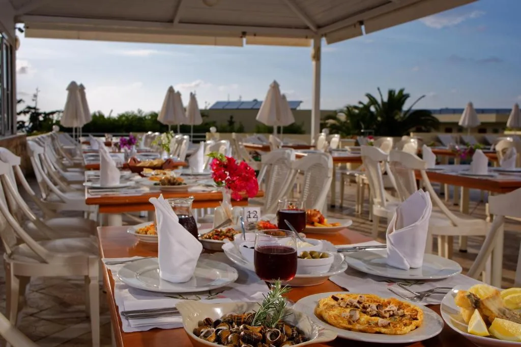 Rethymno Mare & Water Park: another view