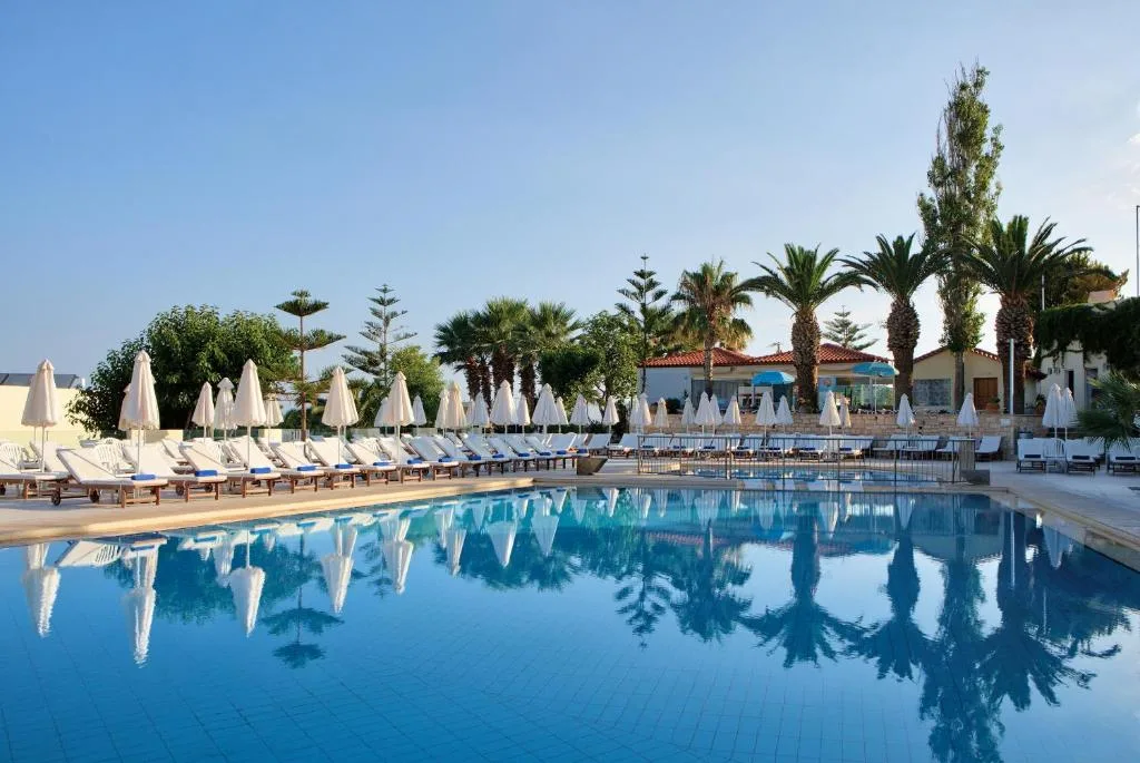 Rethymno Mare & Water Park: another view