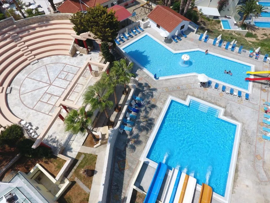 Rethymno Mare & Water Park: another view