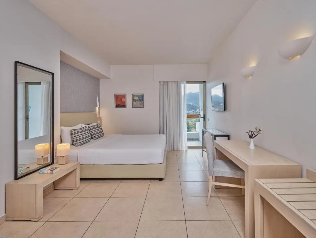 Sitia Beach City Resort & Spa: another view