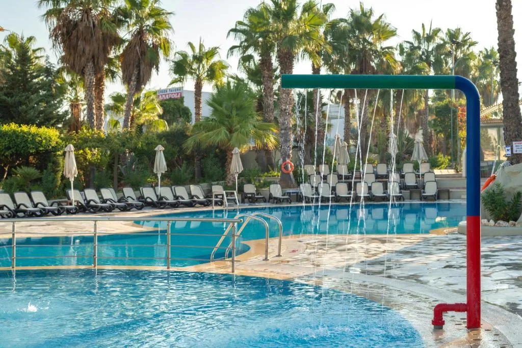 Star Beach Village & Water Park: another view